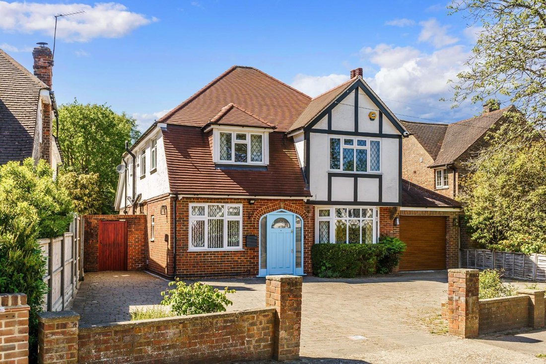 House in Epsom, England, United Kingdom 1 - 17845877