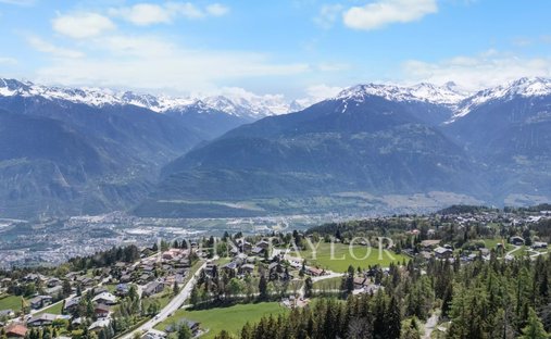 Apartment in Crans-Montana, Valais, Switzerland 1