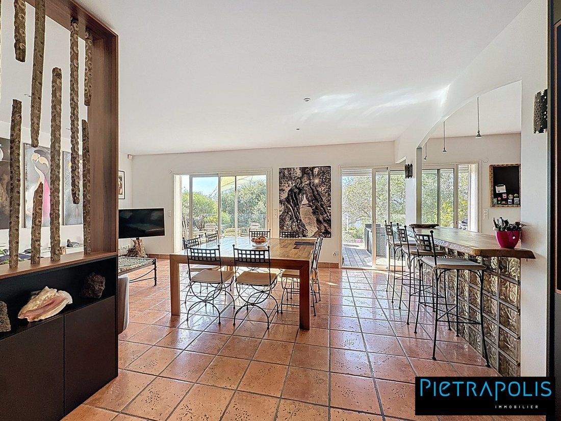 Villa in Balaruc-les-Bains, Occitania, France 4 - 17849008