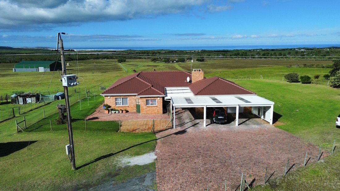 Farm Ranch in Gansbaai, Western Cape, South Africa 4 - 17847782
