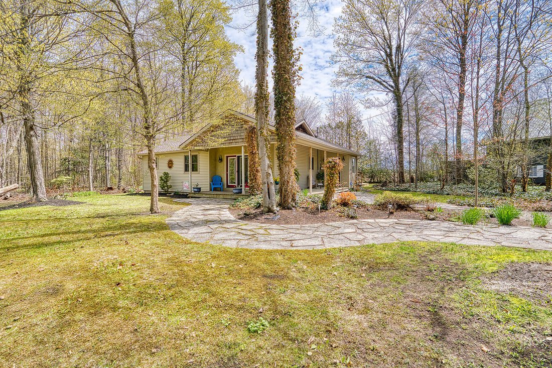House in Bayfield, Ontario, Canada 5 - 17845576