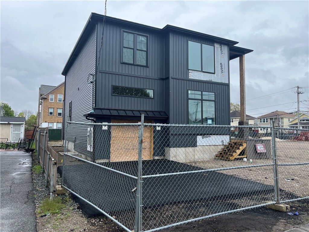 House in Pawtucket, Rhode Island, United States 1 - 17844076