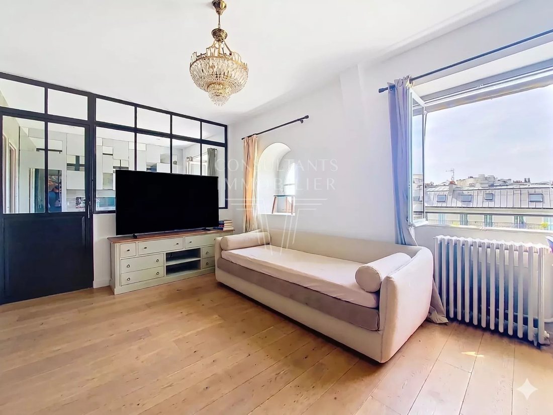 Apartment in Triangle d'Or, Paris 8e Arrondissement, Paris 4 - 17845159