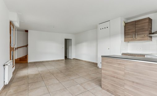 Apartment in Colombiers, Issy-les-Moulineaux, France 1