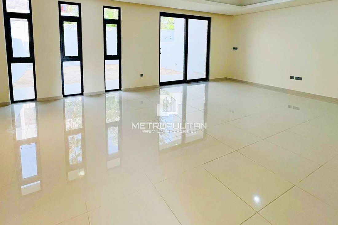 Townhouse in Damac Hills 2, Dubai, United Arab Emirates 1 - 17845207