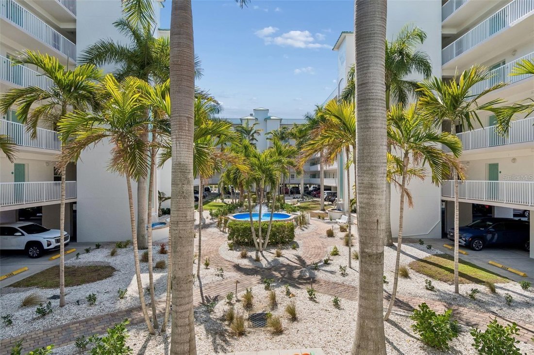 Condo in Treasure Island, Florida, United States 3 - 17845321
