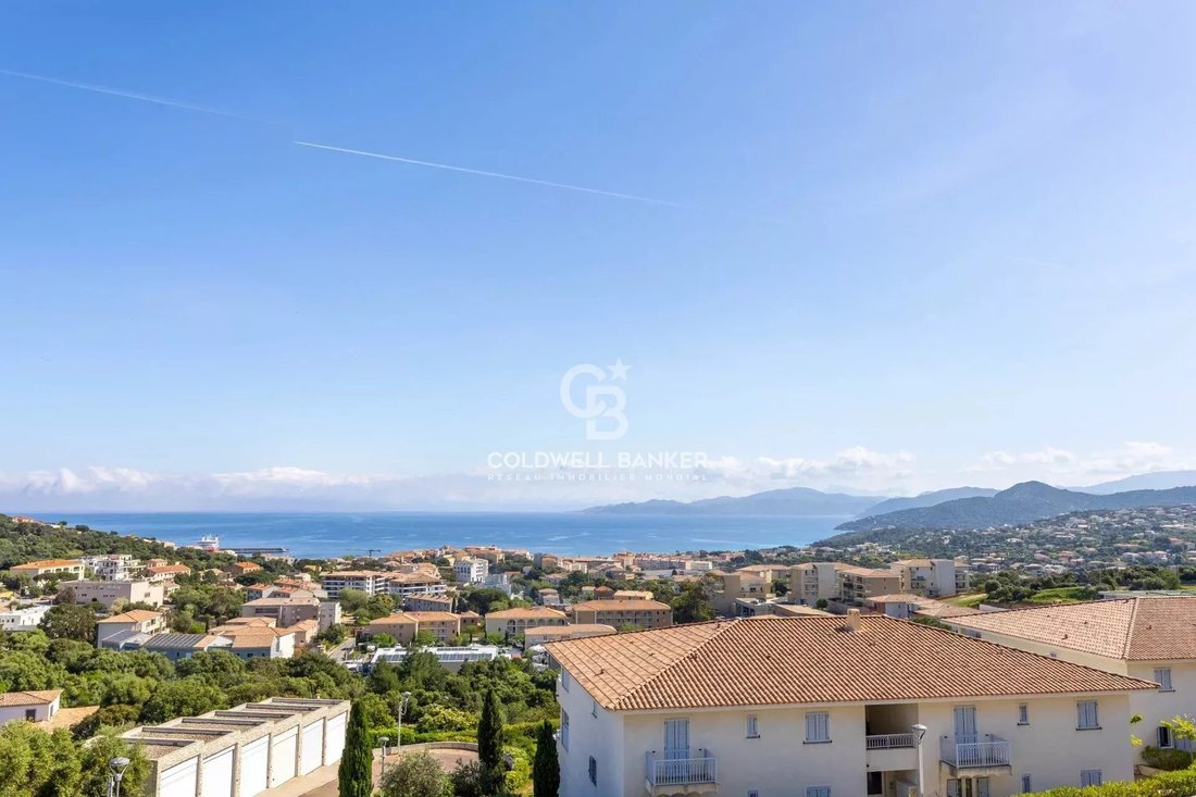 Apartment in L'Île-Rousse, Corsica, France 4 - 17845119