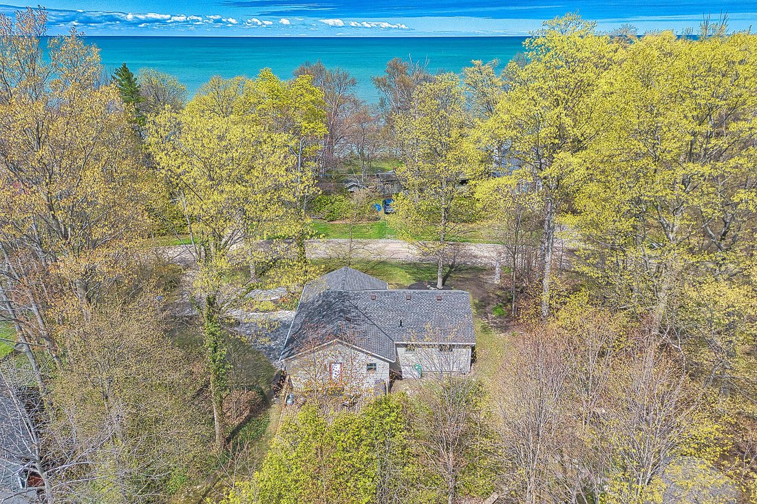 House in Bayfield, Ontario, Canada 1 - 17845576