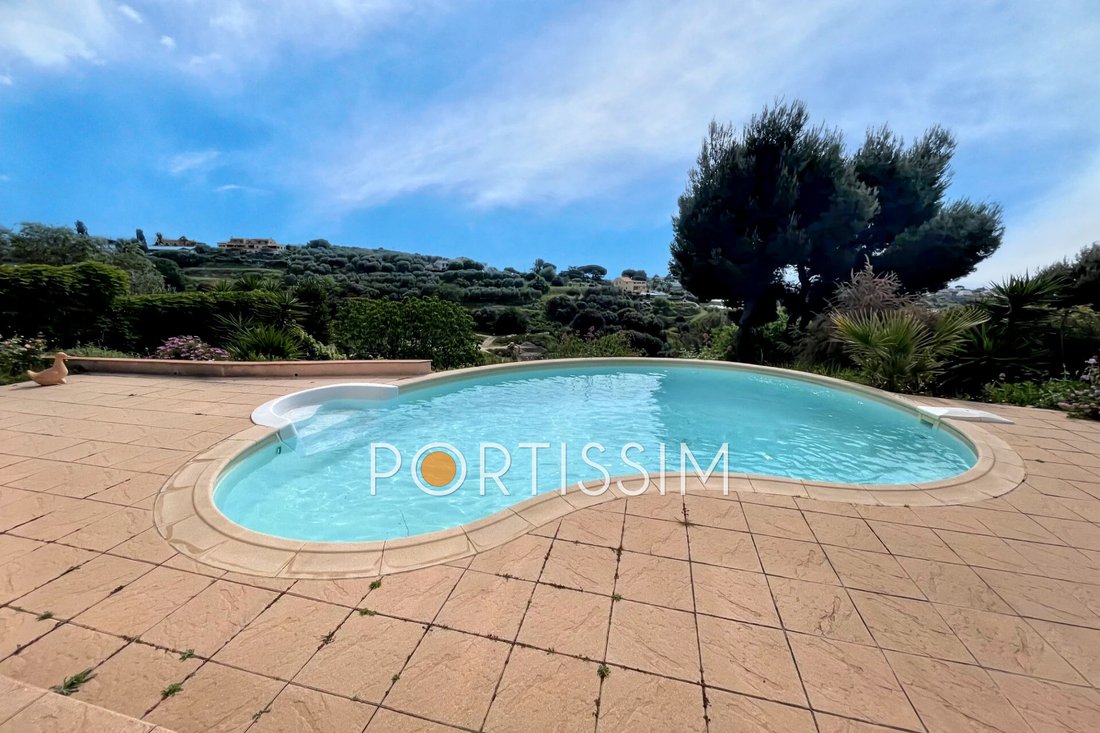 Villa in Val de Cagne-Colline Route de Vence, Cagnes-sur-Mer, France 2 - 17842078