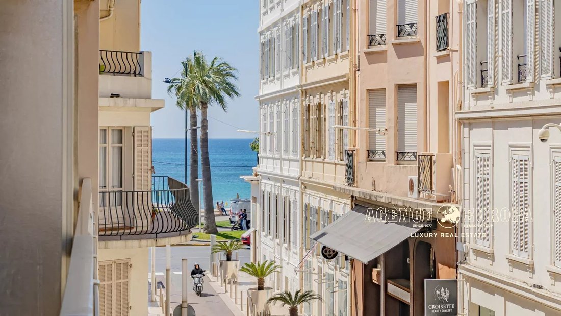 Apartment in Cannes, Provence-Alpes-Côte d'Azur, France 2 - 17844982