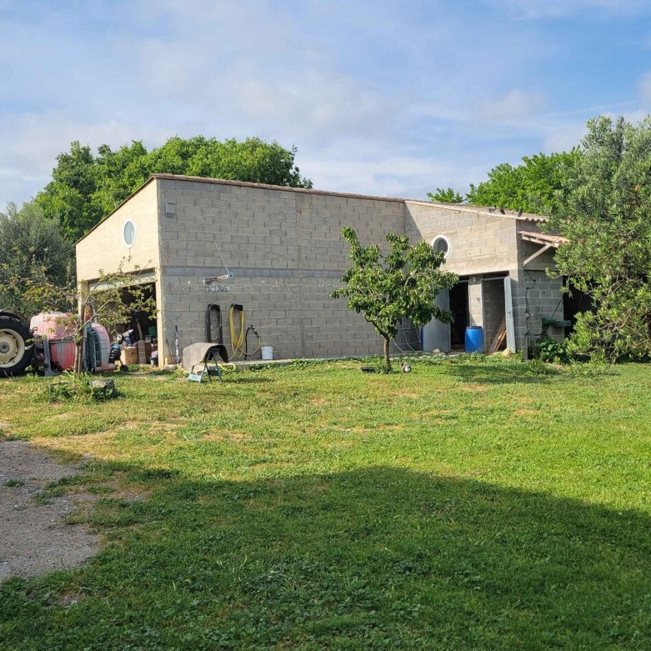 Estate in Montbazin, Occitania, France 5 - 17844491