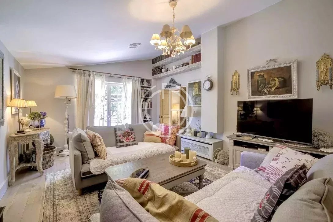 Villa in Mougins, Provence-Alpes-Côte d'Azur, France 5 - 17464837