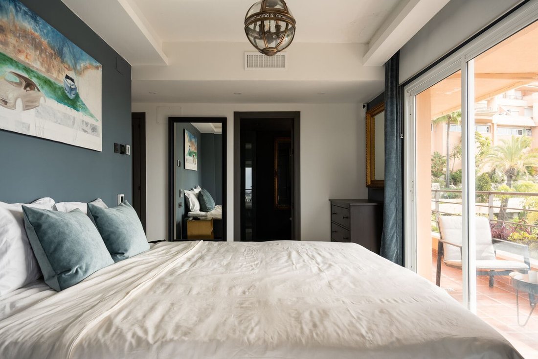 Wohnung in Puerto Banús, Marbella, Spanien 3 - 17844926