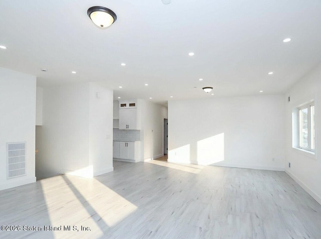 House in New York, New York, United States 5 - 17102719