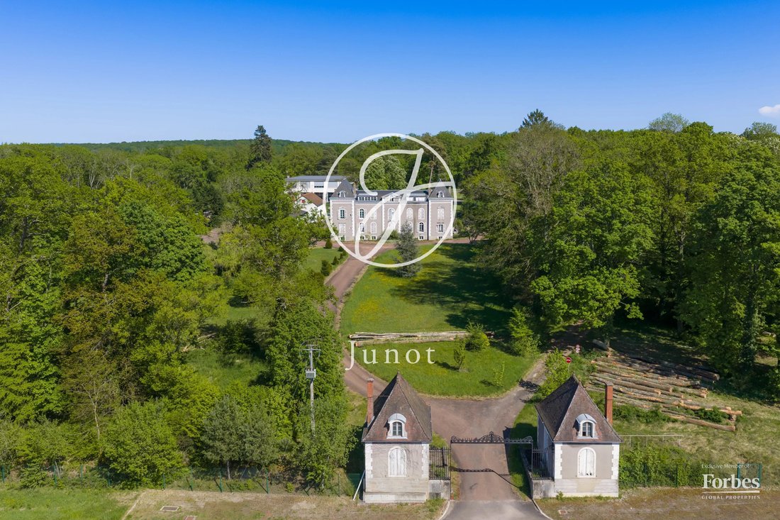 Castle in Parc Sud-Moulin du Vallon, Autun, France 2 - 17846065