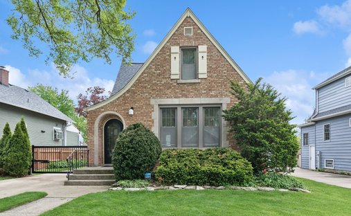 House in Elmhurst, Illinois, United States 1