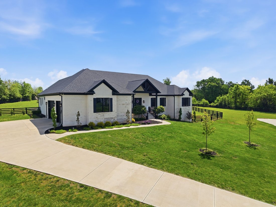 House in Nicholasville, Kentucky, United States 3 - 17843503
