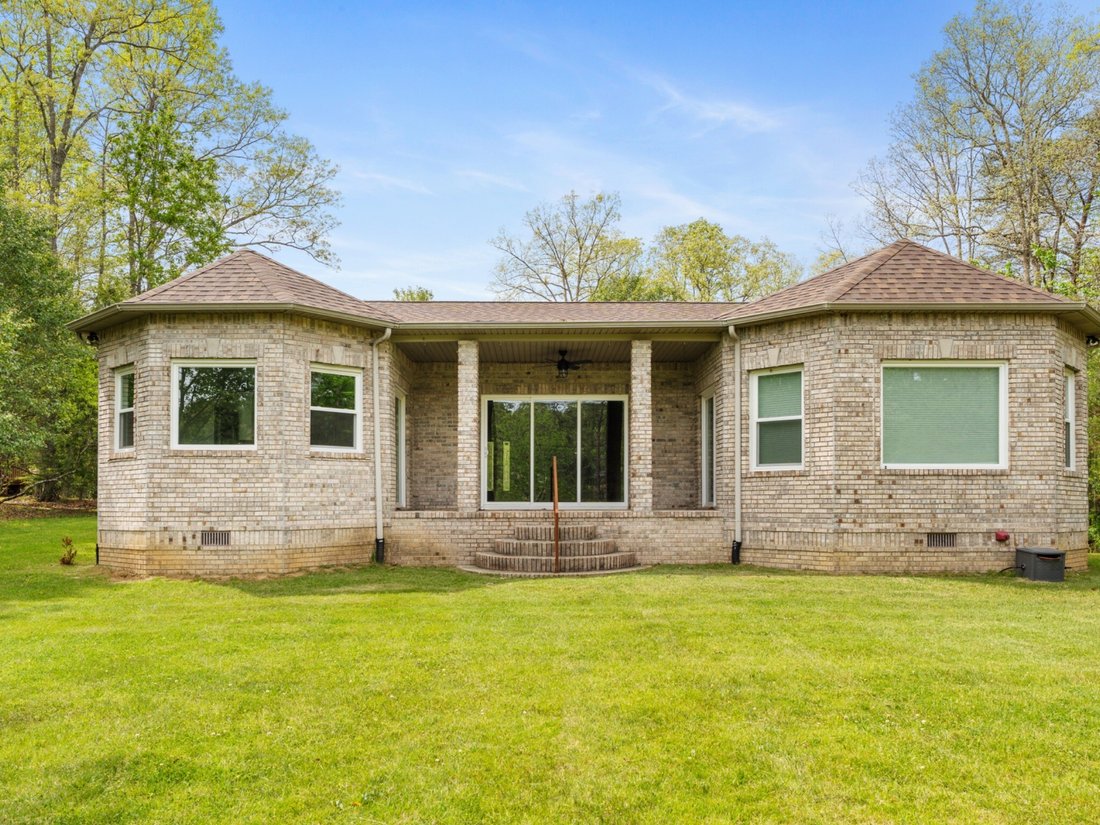 House in Gruetli-Laager, Tennessee, United States 1 - 17540350