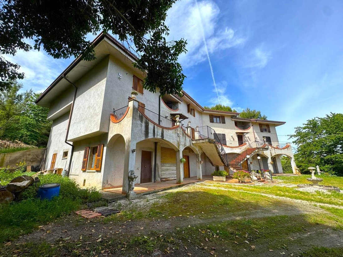 House in Southern Rural Area, Fermo, Marche 2 - 17848591