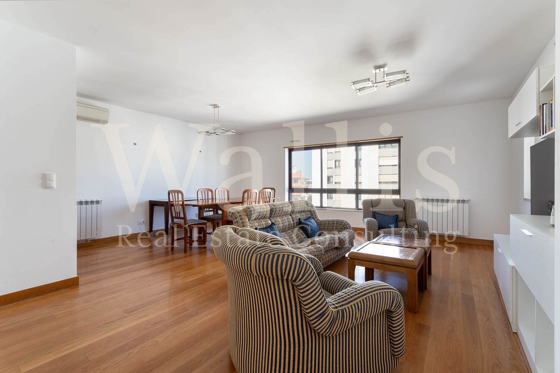 Apartment in Alges, Linda-a-Velha e Cruz Quebrada-Dafundo, Lisbon, Portugal 4 - 17847990