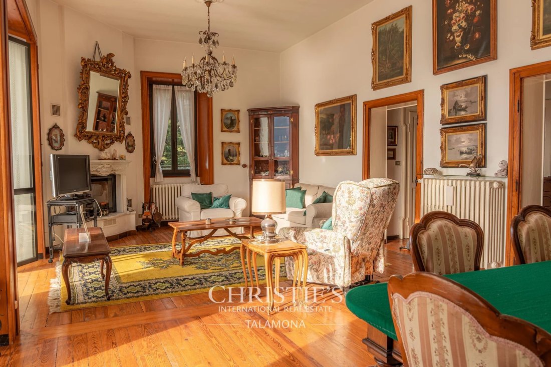 Villa in Maccagno con Pino e Veddasca, Lombardy, Italy 4 - 17845061