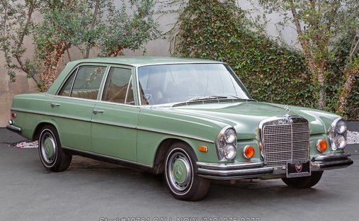 Mercedes-Benz 280SEL in Los angeles, ca 1