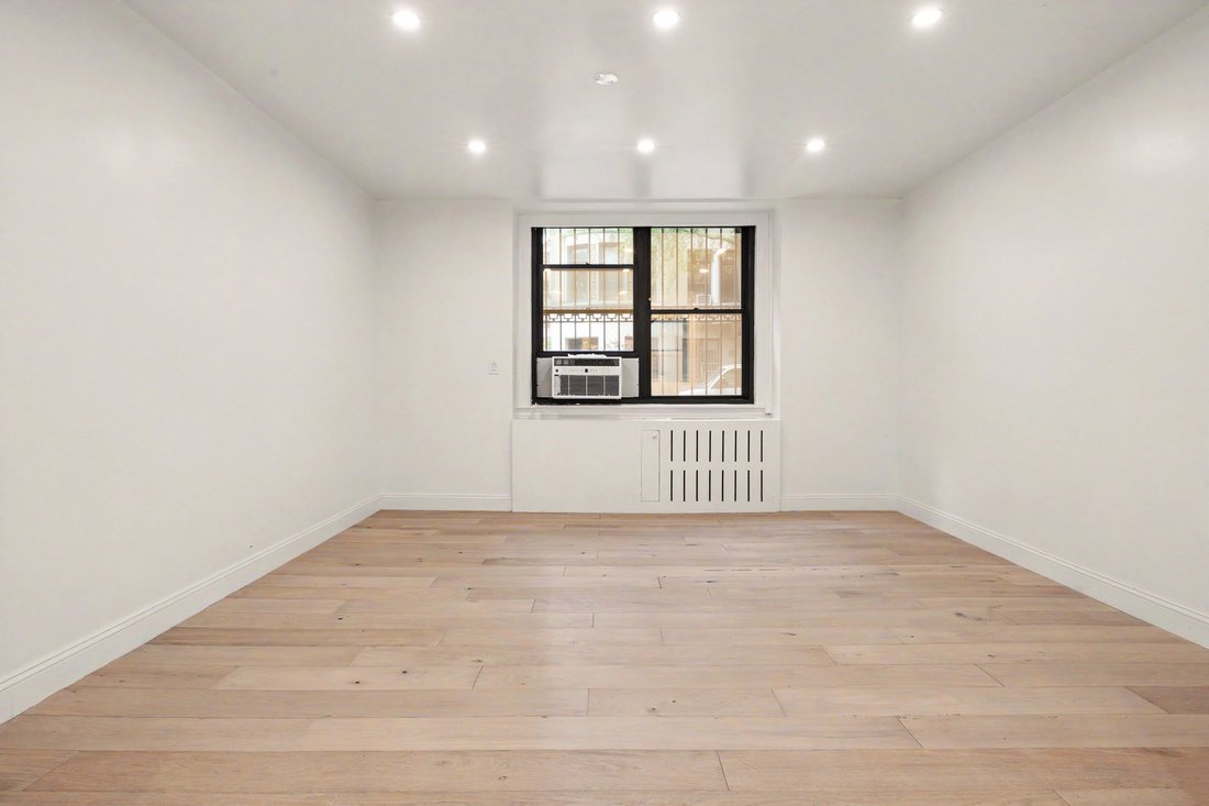 Co Op in New York, New York, United States 2 - 17844657