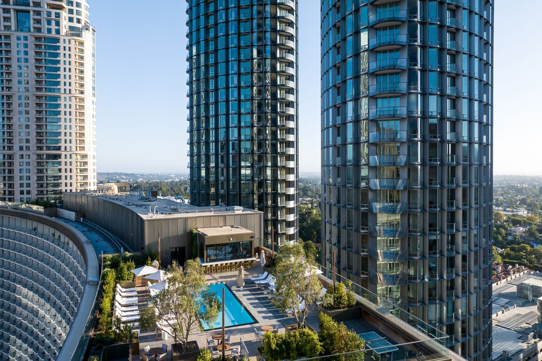 Condo in Los Angeles, California, United States 1 - 17845512