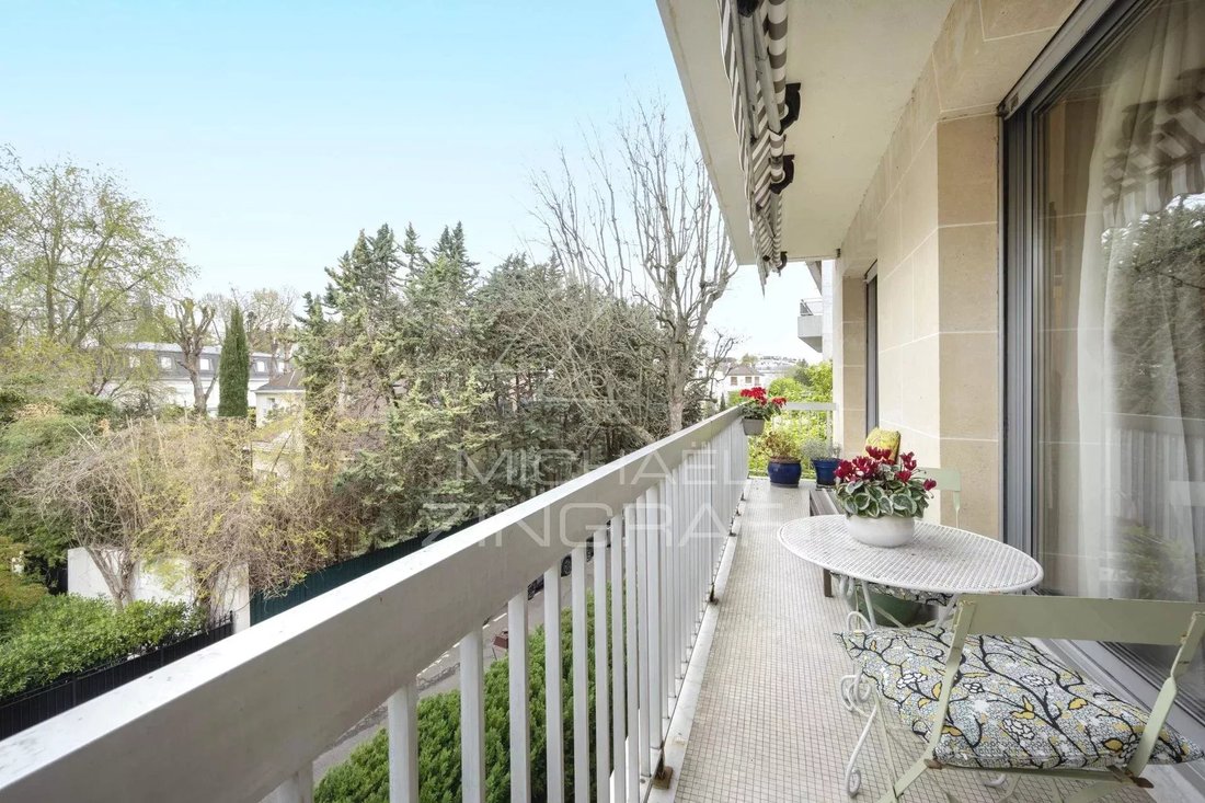 Apartment in Puteaux, Ile-de-France, France 1 - 17843615