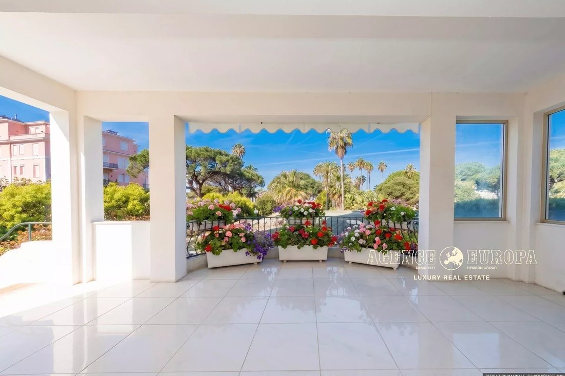 Apartment in French Riviera, Provence-Alpes-Côte d'Azur, France 1 - 17844978