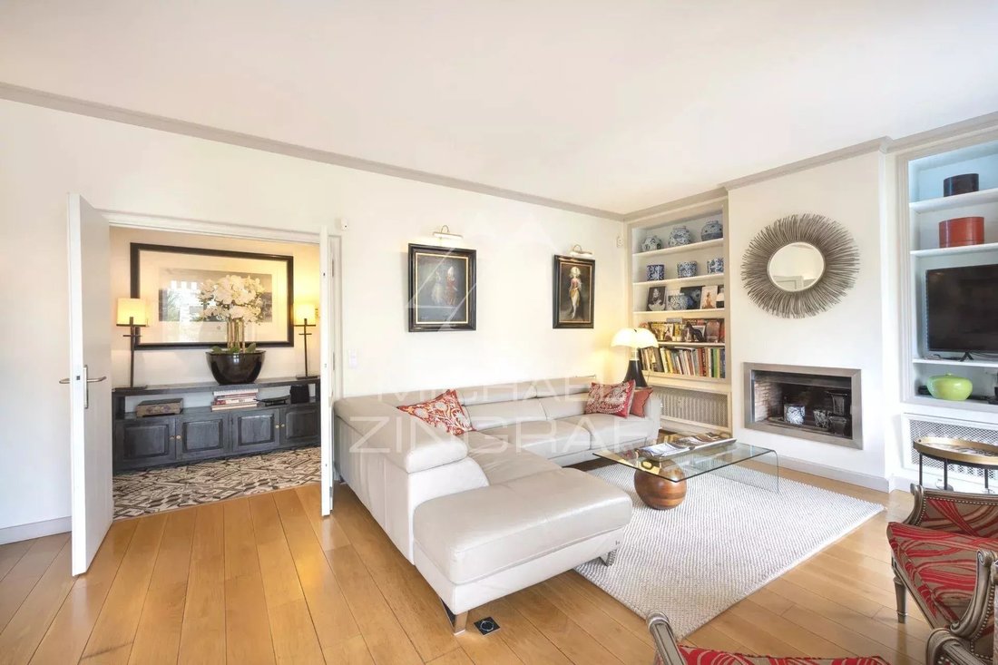 Apartment in Puteaux, Ile-de-France, France 5 - 17843615