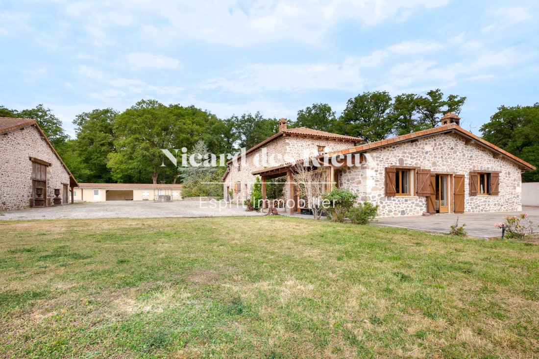House in Exideuil-sur-Vienne, Nouvelle-Aquitaine, France 2 - 17848963