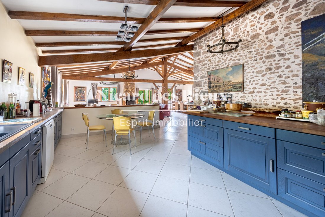 House in Exideuil-sur-Vienne, Nouvelle-Aquitaine, France 5 - 17848963