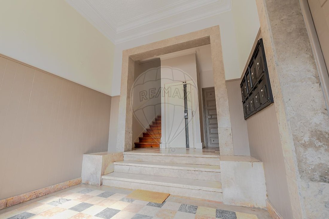 Apartment in Avenidas Novas, Lisbon, Portugal 1 - 17845138