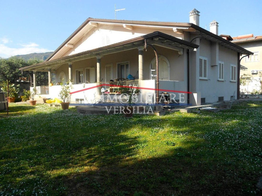 Country House in Seravezza, Tuscany, Italy 1 - 17846762