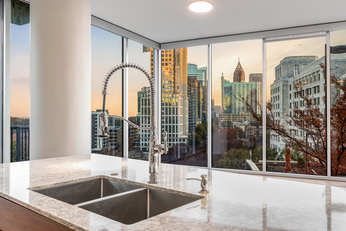 Condo in Atlanta, Georgia, United States 5 - 17619611