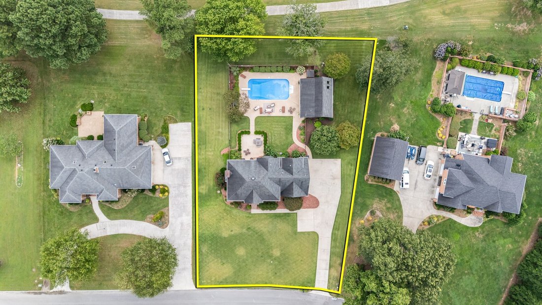 House in Tullahoma, Tennessee, United States 4 - 17846587