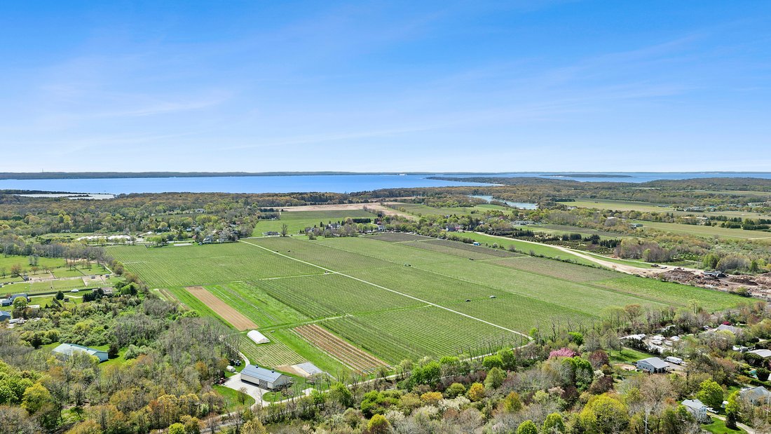 Land in Southold, New York, United States 2 - 17844739