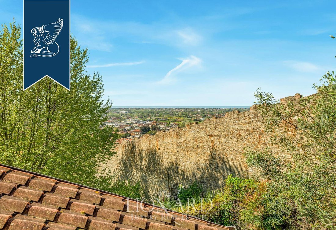 Villa in Pietrasanta, Tuscany, Italy 4 - 17847894