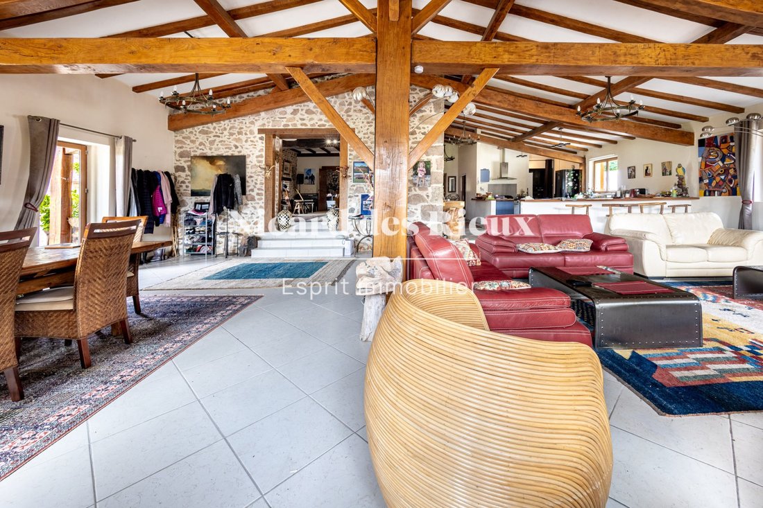 House in Exideuil-sur-Vienne, Nouvelle-Aquitaine, France 4 - 17848963