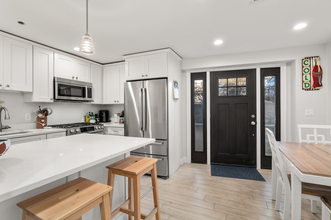Condo in Winthrop, Massachusetts, United States 1 - 17848218