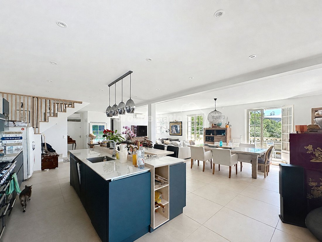 Villa in Cabris, Provence-Alpes-Côte d'Azur, France 2 - 17844769