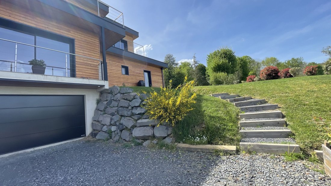 House in Orcines, Auvergne-Rhône-Alpes, France 2 - 17849119