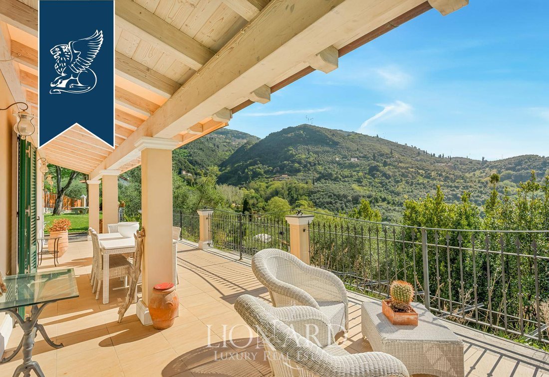 Villa in Pietrasanta, Tuscany, Italy 3 - 17847894