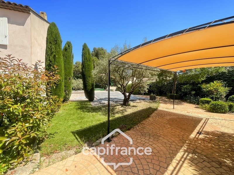 Villa in Mallemort, Provence-Alpes-Côte d'Azur, France 2 - 17847809