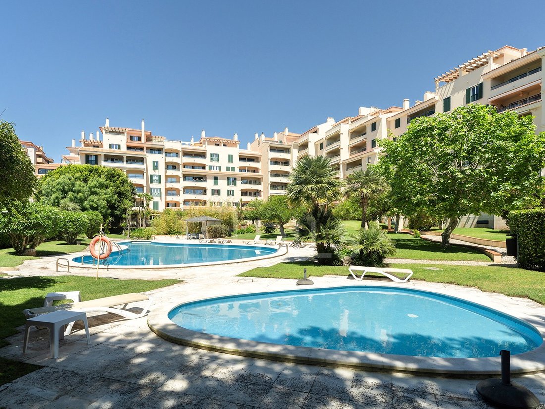 Apartment in Cascais e Estoril, Lisbon, Portugal 3 - 17848057