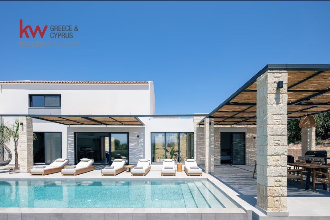 House in Crete, Greece 2 - 17845356