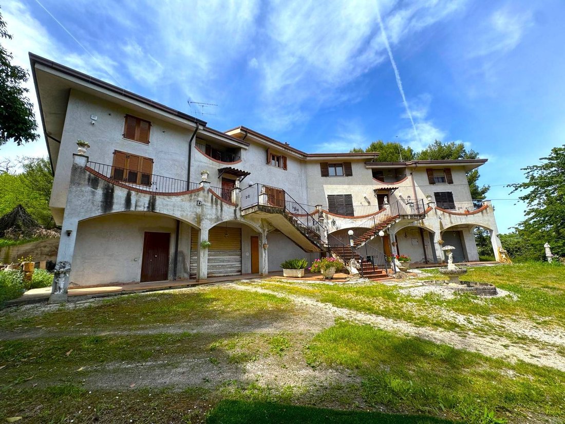 House in Southern Rural Area, Fermo, Marche 4 - 17848591
