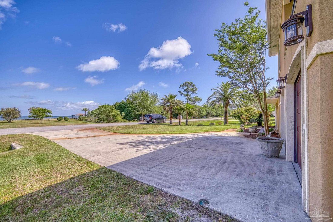 House in Gulf Breeze, Florida, United States 4 - 17843841