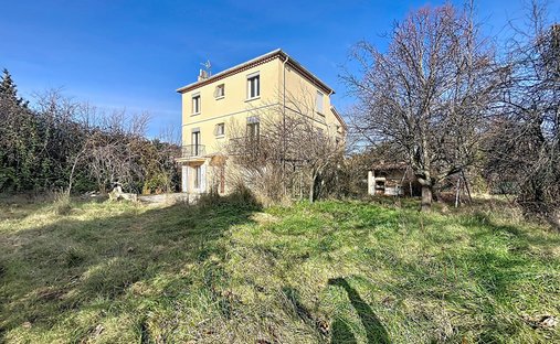 Villa in Vieille Ville-Cativel, Gardanne, France 1